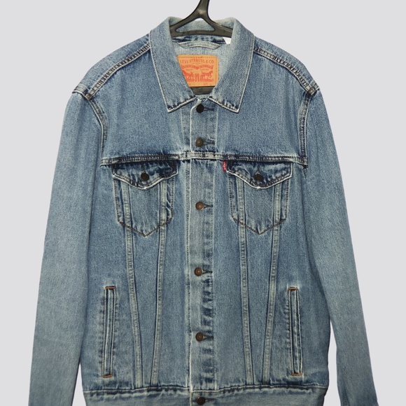 Levis Medium Wash Trucker Jacket Large 723340130